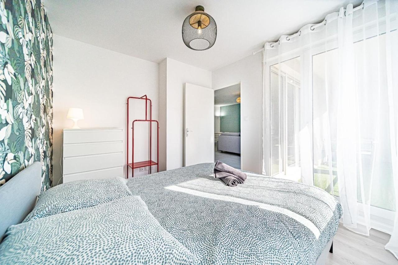 Appartement Cosy Avec Balcony And Garage-Charpennes Вильорбан Екстериор снимка