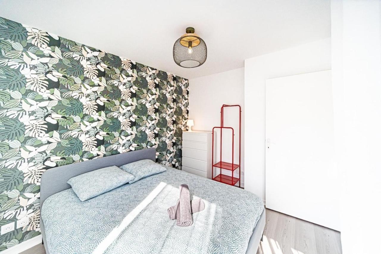 Appartement Cosy Avec Balcony And Garage-Charpennes Вильорбан Екстериор снимка